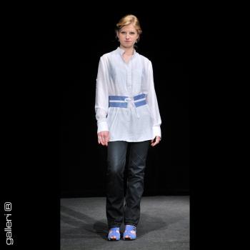 20110513_110746-tile.jpg
